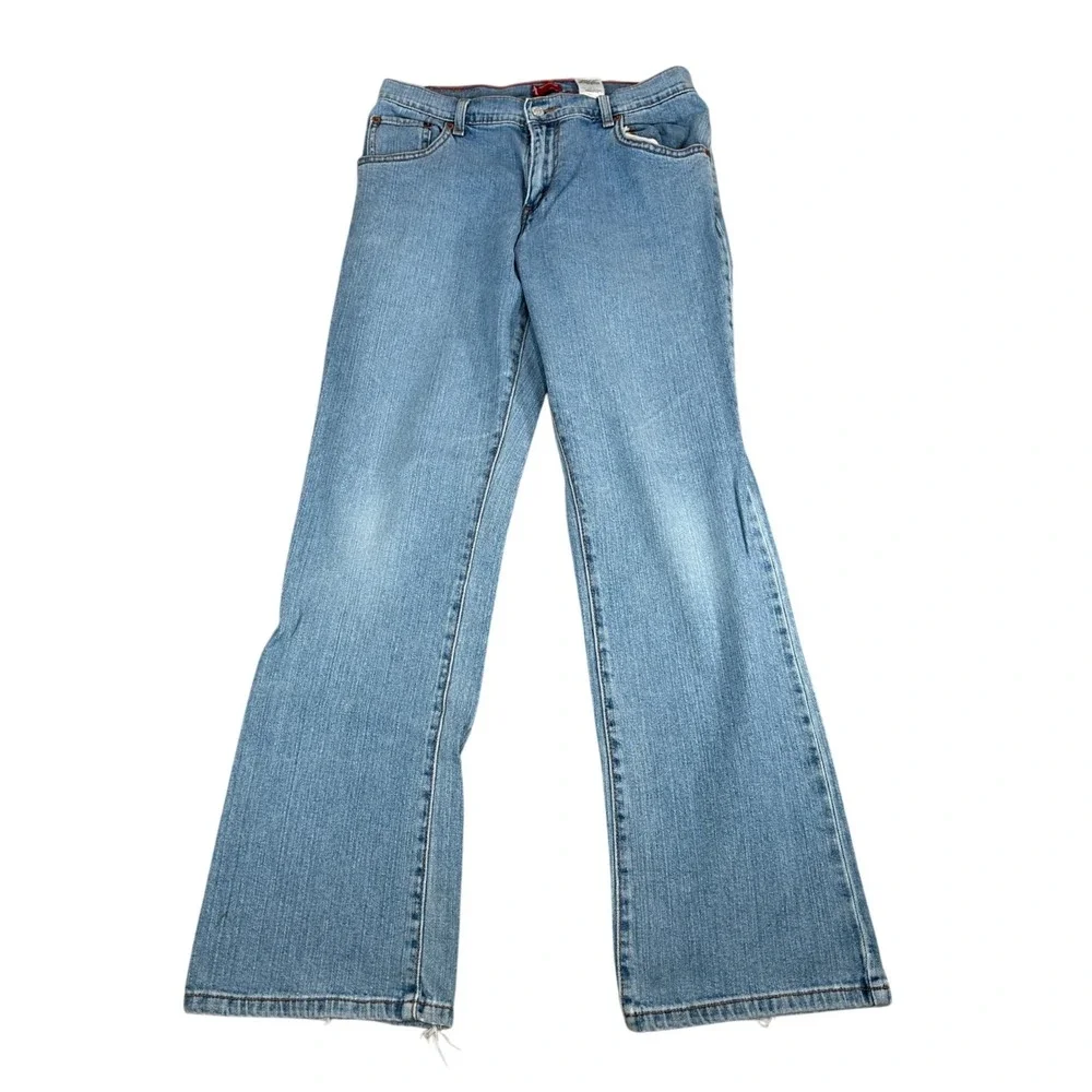Levis Classic Relaxed Boot Cut Jeans Y2K Light Wash Blue Size 10MIS L=M